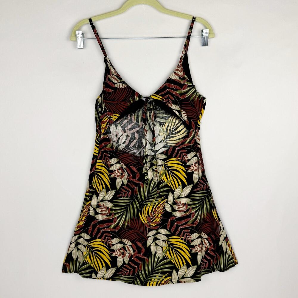 Olivaceous Black Tropical Leaves/Floral Back Cut Out A-Line‎ Mini Dress Sz Large - Picture 2 of 12